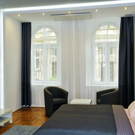Unique Town Apartment. Clear Comfort. Apartman *