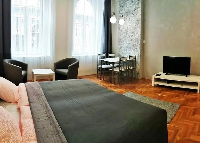 Unique Town Apartment. Clear Comfort.
