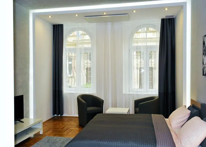 Unique Town Apartment. Clear Comfort. Apartamento *