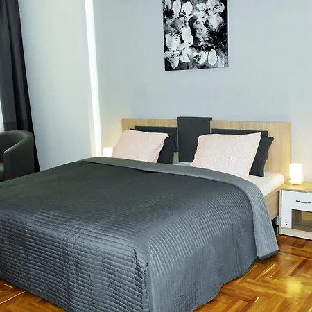 Unique Town Apartment. Clear Comfort.