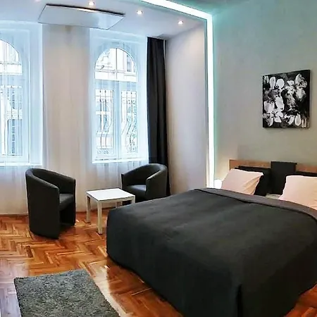 Unique Town Apartment. Clear Comfort. Appartamento Budapest