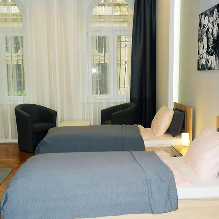 Unique Town Apartment. Clear Comfort. Apartman Budapest