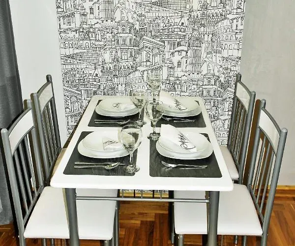 Unique Town Apartment. Clear Comfort. Apartman Budapest