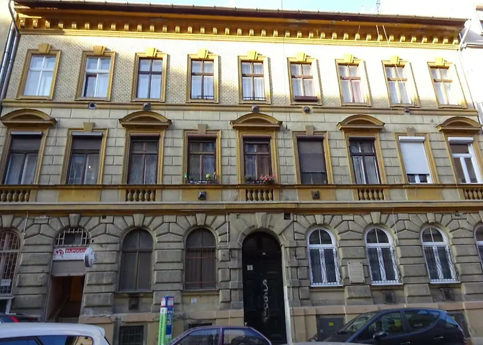 Unique Town Apartment. Clear Comfort. * Budapest